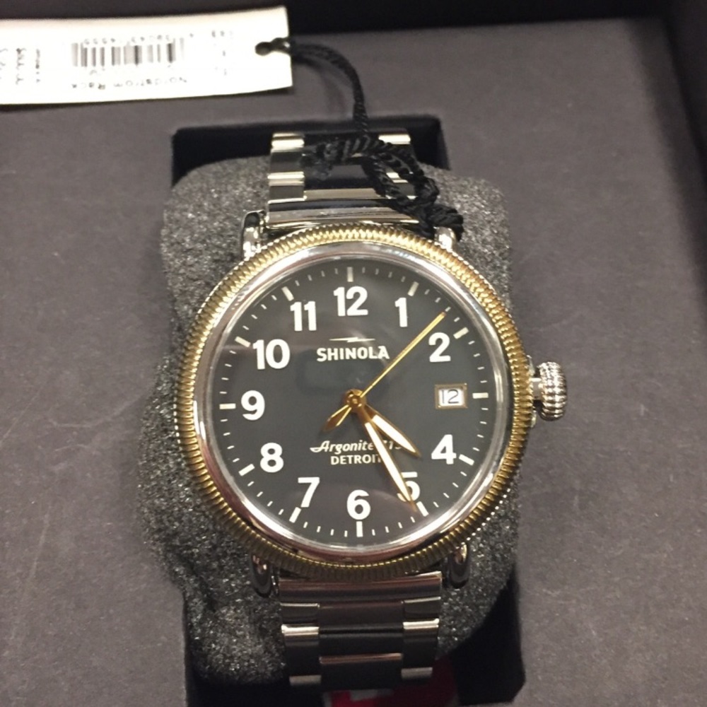 NIB Men’s Shinola Watch